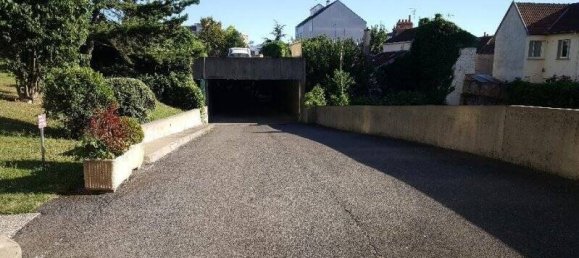  موقف سيارات في Dijon, France 8متر مربع رقم 331310 3