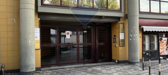 1 bedroom Apartment in Bari, Italy No. 308708 2