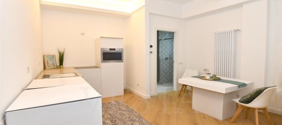 2 bedrooms Apartment in Milan, Italy No. 357823 3