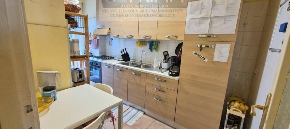 Квартира с 3 комнатами в Рим, Италия № 28126 8