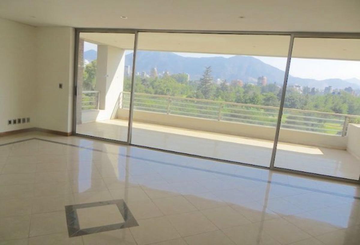 4 bedrooms Apartment in Santiago, Chile No. 4972