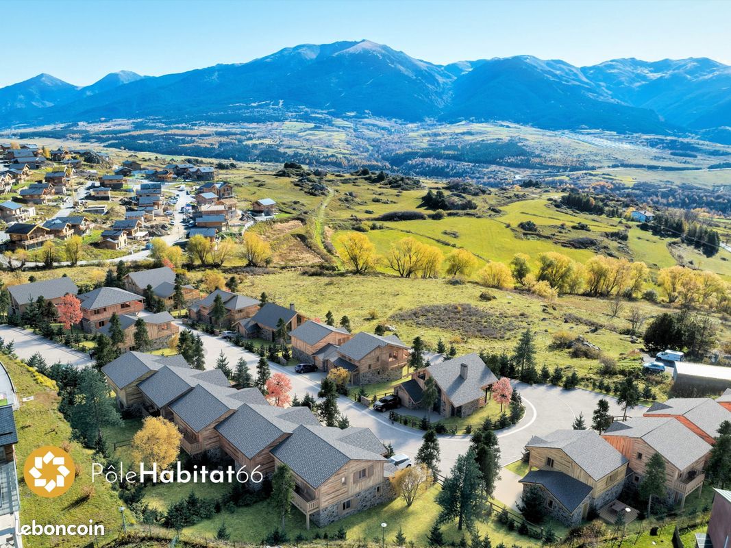 706m² Land in Font-Romeu-Odeillo-Via, France No. 93594