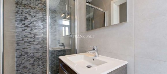 2 bedrooms Penthouse in Swieqi, Malta No. 7831 26