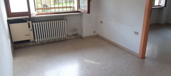 5 rooms Apartment in Sulmona, Italy No. 66926 6