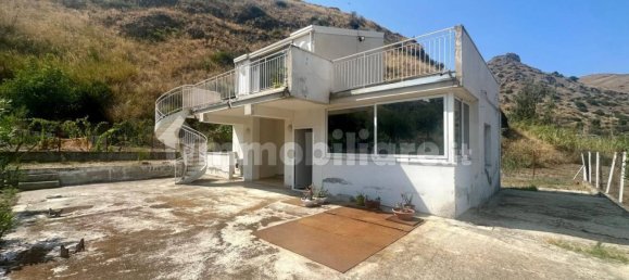 3 Schlafzimmer Villa in Oliveri, Italy, Nr. 321009 4