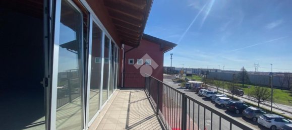 178m² Office in Castiglione delle Stiviere, Italy No. 62391 4