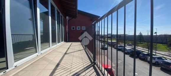 178m² Office in Castiglione delle Stiviere, Italy No. 62391 21