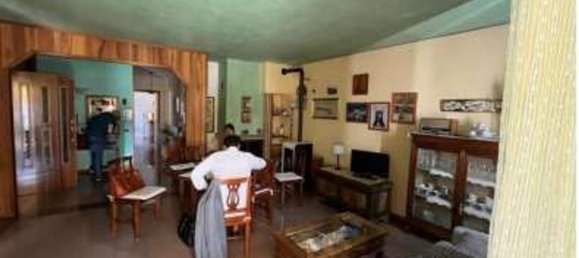 6 rooms Apartment in Grezzana, Italy No. 195072 4