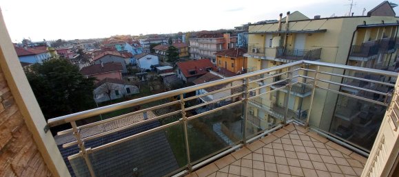 Studio in Bellaria Igea Marina, Italy No. 111208 4