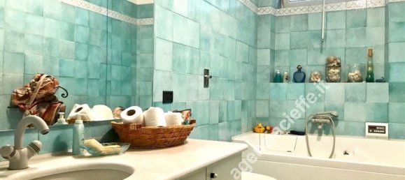 Apartamento de 5 divisões em Massa, Italy N.º 192000 5