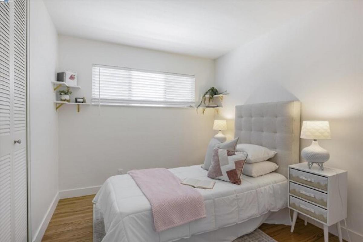 3 bedrooms House in San Leandro, USA No. 404429