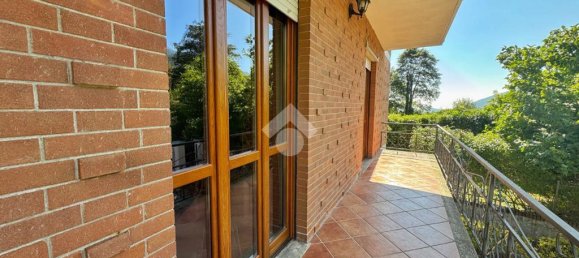 1 bedroom Apartment in Val della Torre, Italy No. 329627 2