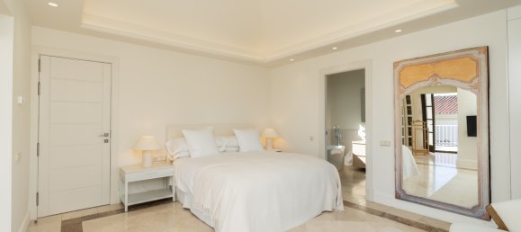 5 bedrooms Villa in Marbella, Spain No. 77554 17