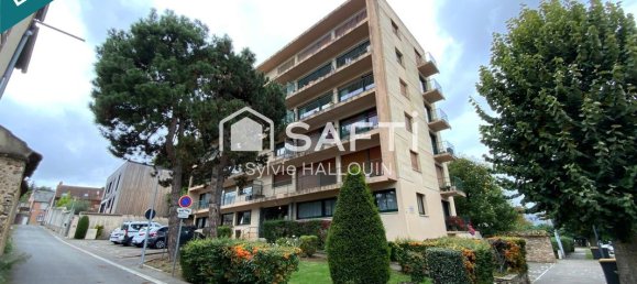 Studio in Chartres, France No. 152385 9