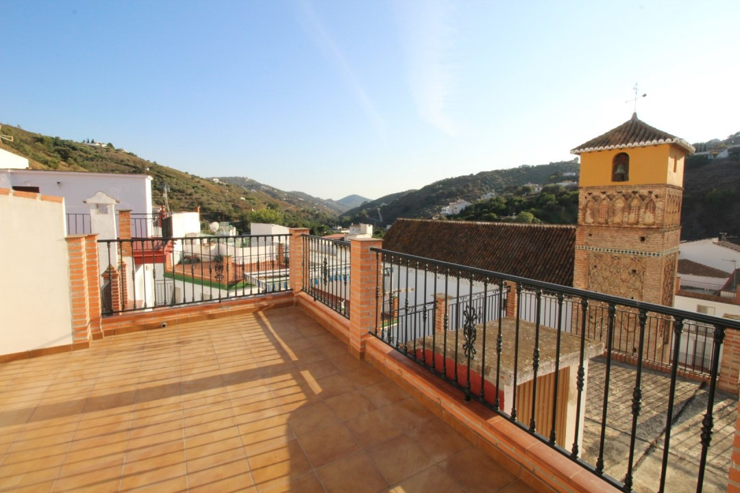 4 bedrooms House in Archez, Spain No. 53444