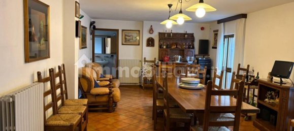 3 غرف نوم فيلا في Desenzano del Garda, Italy رقم 295917 13