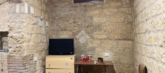 Casa de 2 habitaciónes en Cerignola, Italy No. 118409 4