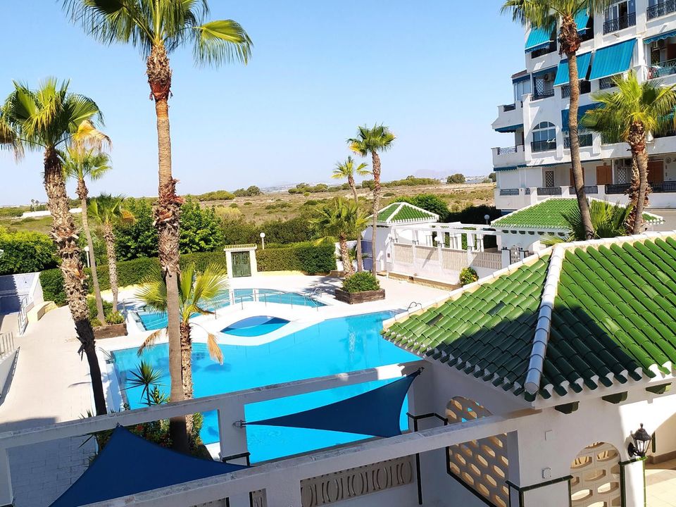 2 bedrooms Apartment in Torrevieja, Spain No. 181835