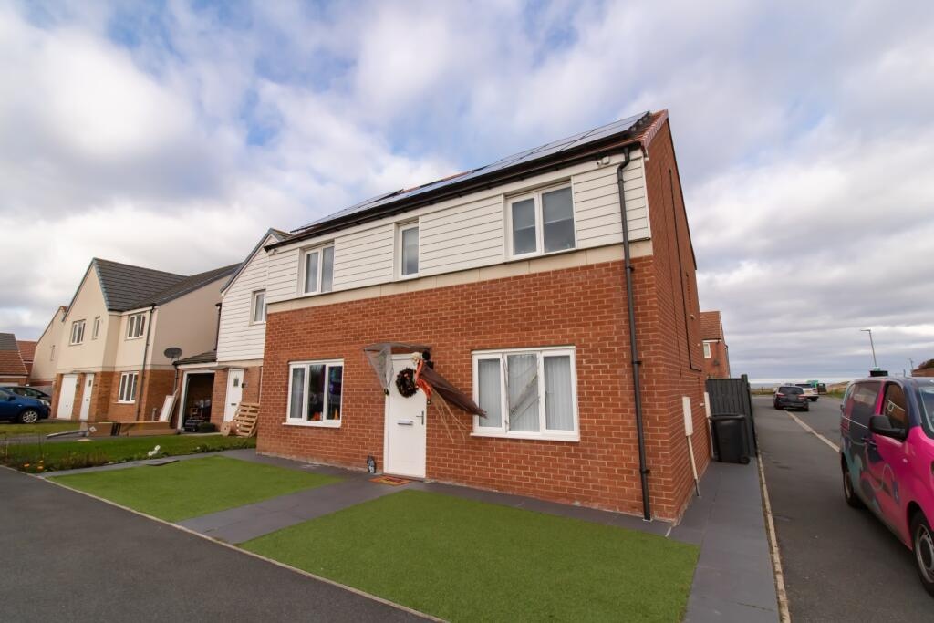 6 bedrooms House in Hartlepool, United Kingdom No. 2615