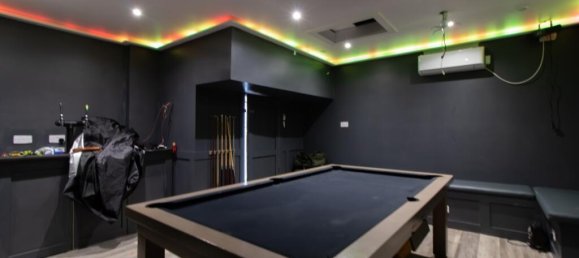 6 bedrooms House in Hartlepool, United Kingdom No. 2615 2