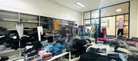 50m² Commercial property in Vilarinho das Cambas, Portugal No. 34175 12