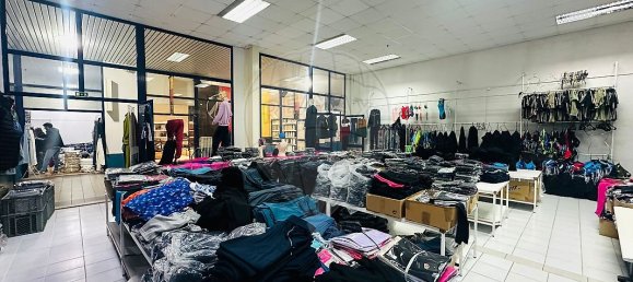 50m² Commercial property in Vilarinho das Cambas, Portugal No. 34175 9