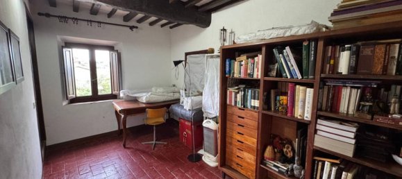 3 bedrooms House in Lamporecchio, Italy No. 294816 10