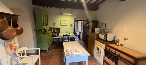 3 bedrooms House in Lamporecchio, Italy No. 294816 2