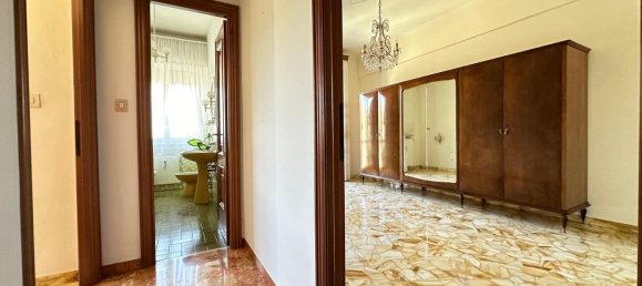 4 rooms Apartment in Genoa, Italy No. 27901 37