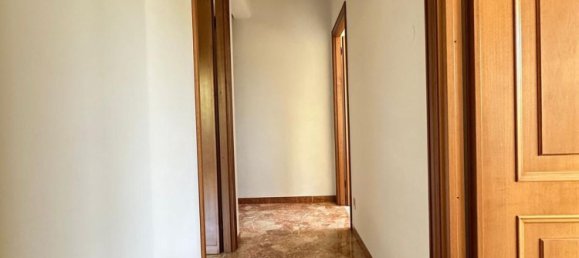 4 rooms Apartment in Genoa, Italy No. 27901 32