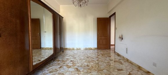 4 rooms Apartment in Genoa, Italy No. 27901 43