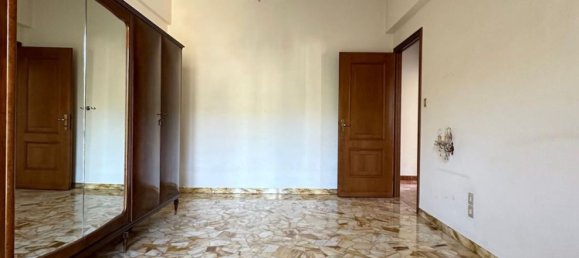4 rooms Apartment in Genoa, Italy No. 27901 17