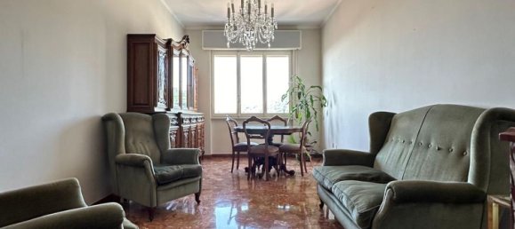 4 rooms Apartment in Genoa, Italy No. 27901 21