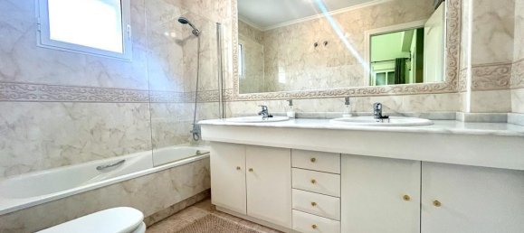 4 bedrooms Villa in Alicante, Spain No. 10348 9