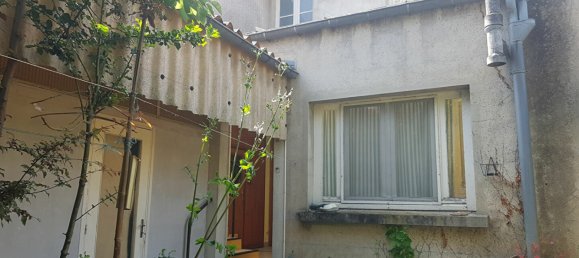 3 غرف نوم منزل في Saint-Amand-Montrond, France رقم 90305 13