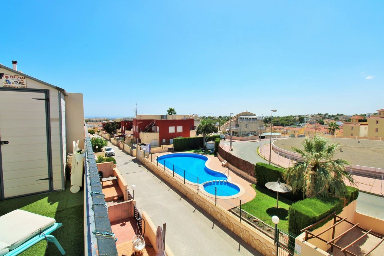 3 bedrooms Townhouse in Alicante, Spain No. 210015