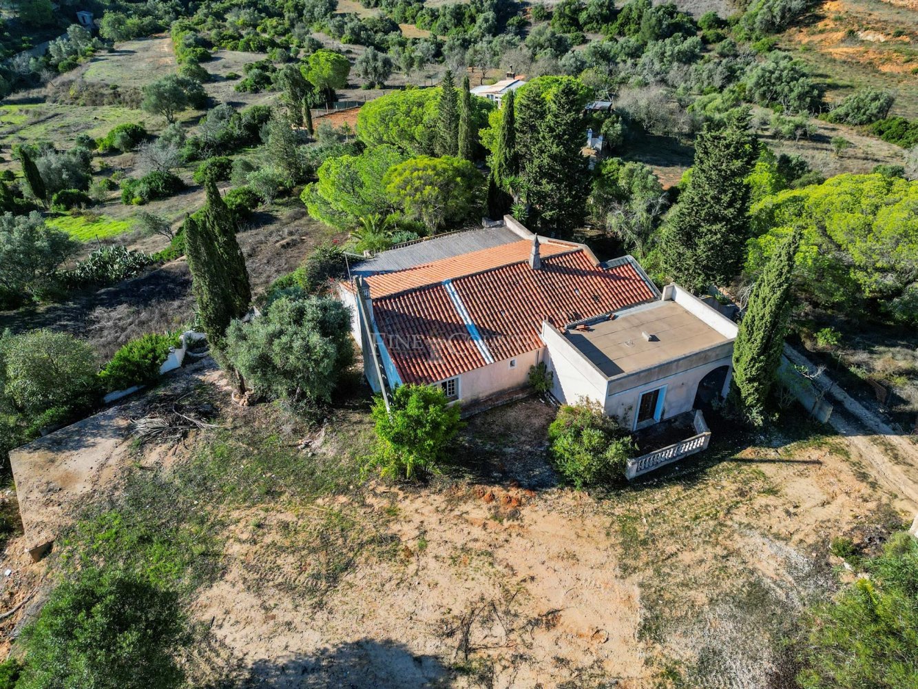 300m² Land in Lagoa, Portugal No. 335588