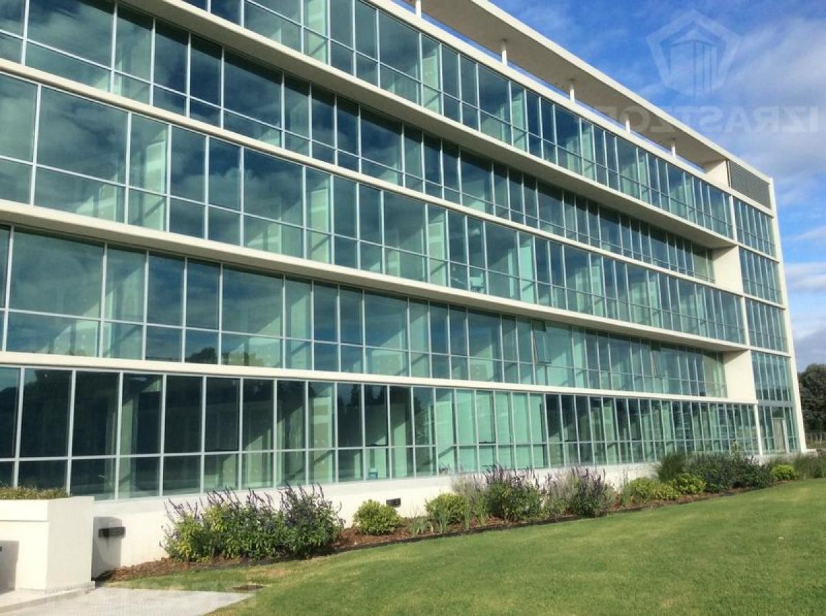 55m² Office in Pilar, Argentina No. 30493