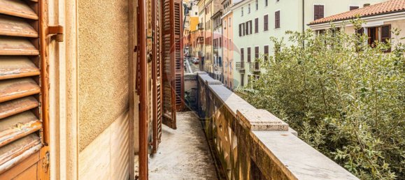 Дом с 4 спальнями в Оцьери, Италия № 86458 37