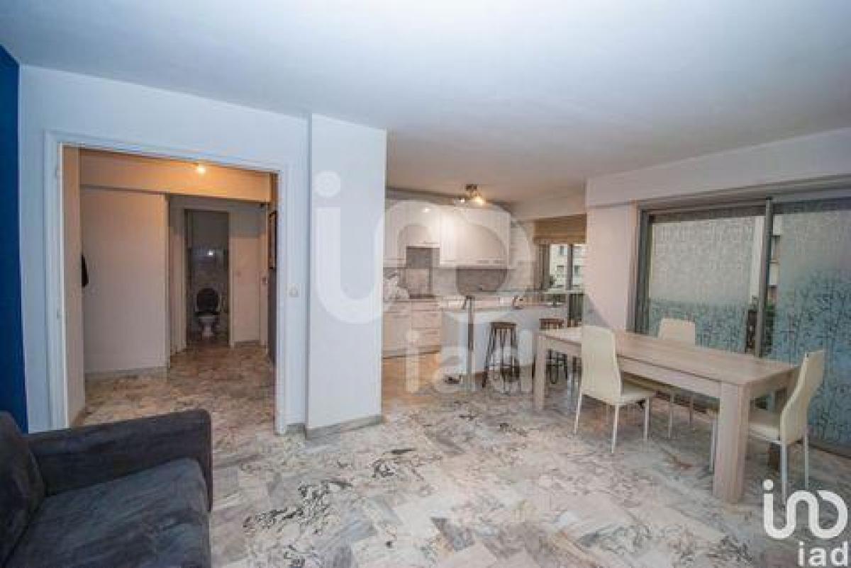 Estudio en el condominio en Le Cannet, France No. 10323