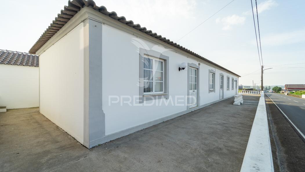 5 bedrooms House in Praia da Vitoria, Portugal No. 277000