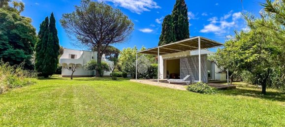 4 bedrooms Villa in Formia, Italy No. 280615 3