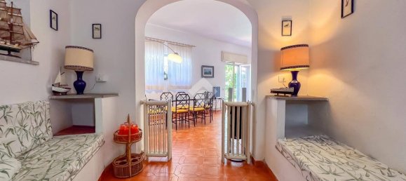 4 bedrooms Villa in Formia, Italy No. 280615 8