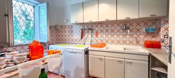 4 bedrooms Villa in Formia, Italy No. 280615 10
