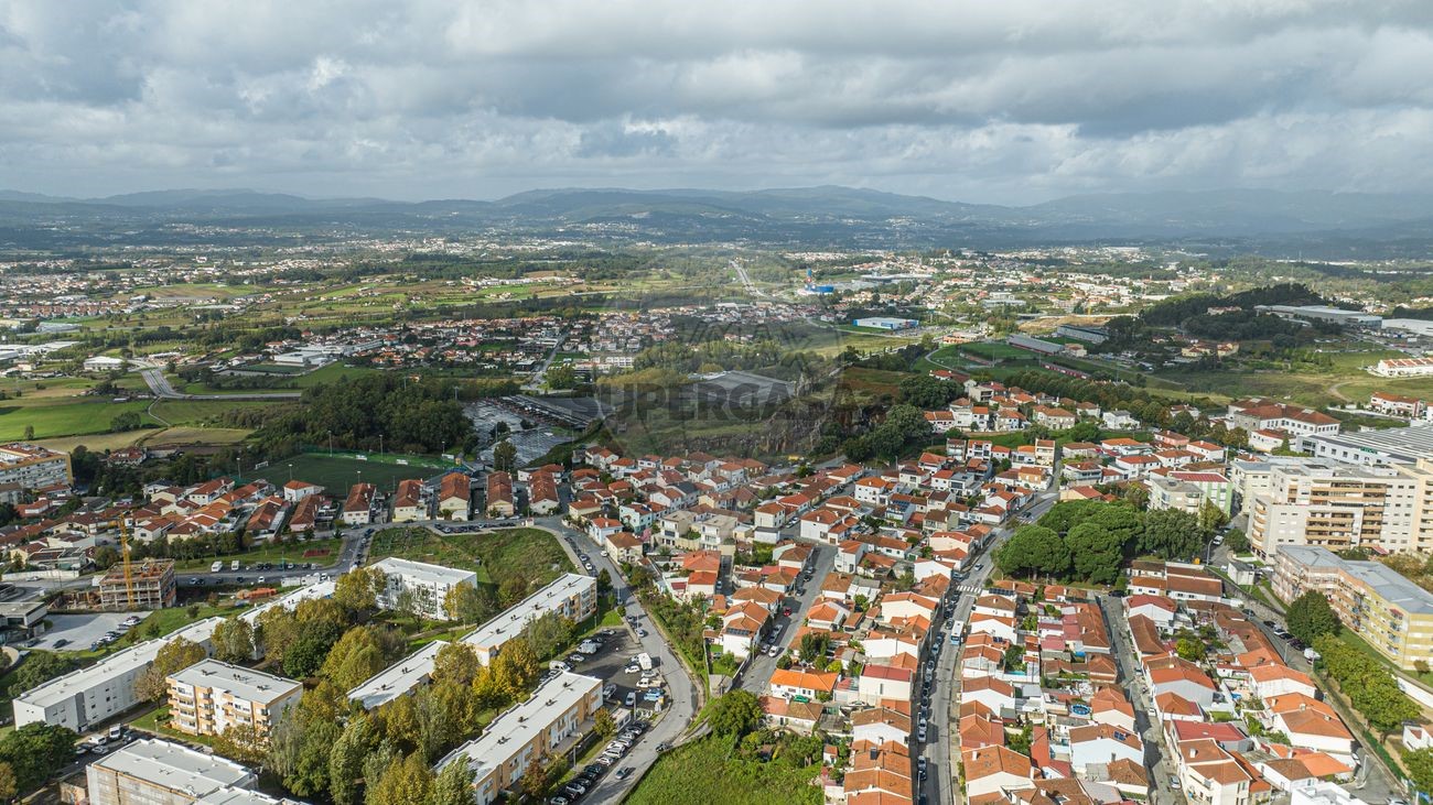 2 bedrooms Apartment in Braga, Portugal No. 327237