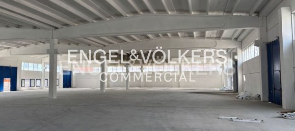 Propiedad comercial en Trezzano sul Naviglio, Italy 3000 m² No. 127135 7