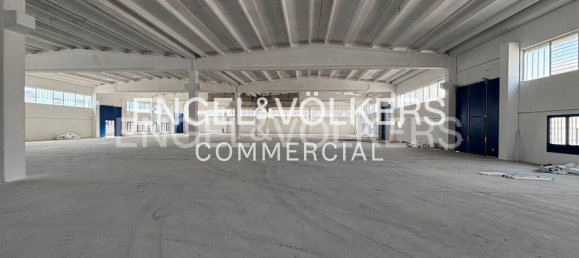 Propiedad comercial en Trezzano sul Naviglio, Italy 3000 m² No. 127135 6
