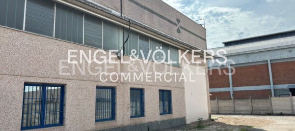 Propiedad comercial en Trezzano sul Naviglio, Italy 3000 m² No. 127135 4