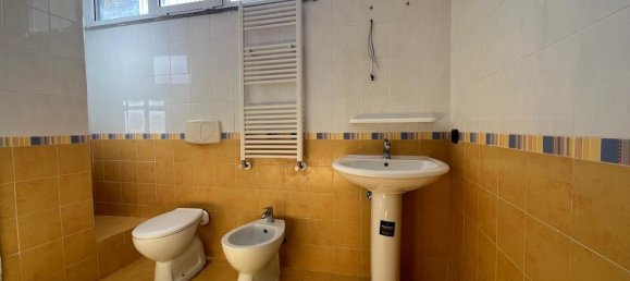 6 bedrooms House in Pomezia, Italy No. 321624 21