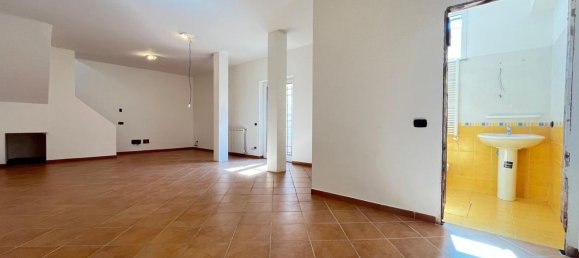 6 bedrooms House in Pomezia, Italy No. 321624 23